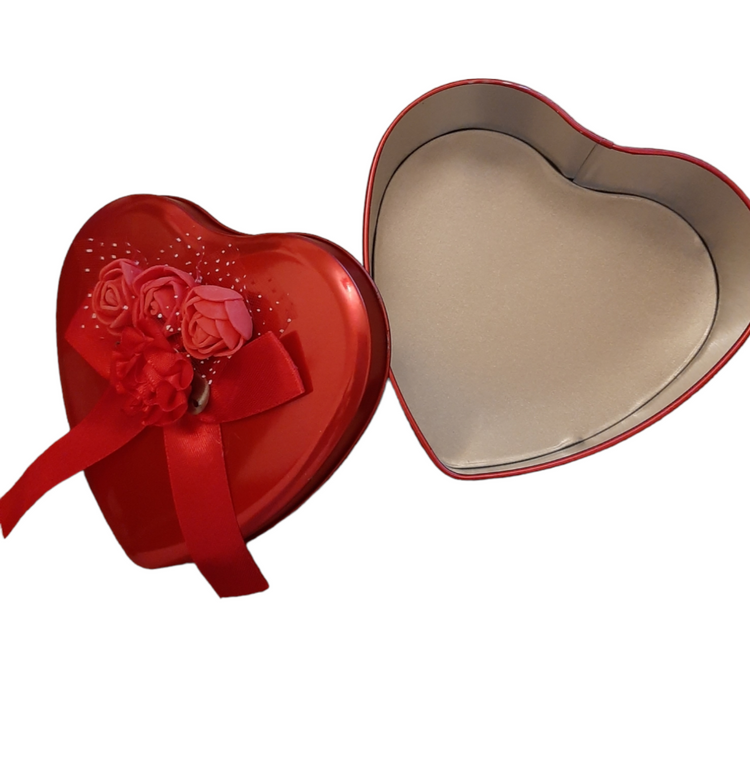 Tin heart gift box (for shoes or hat)