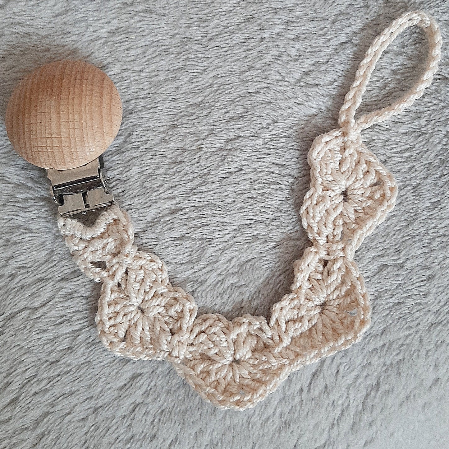 Crochet pacifier holder Hearts - unisex - various colors