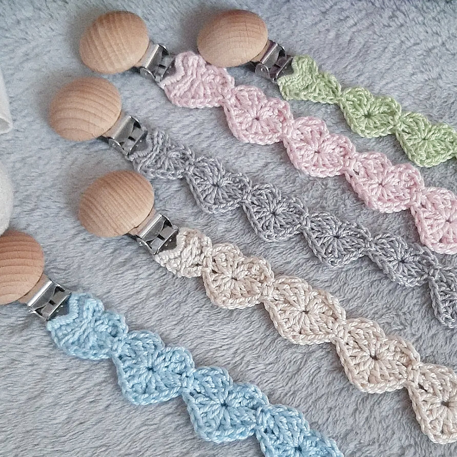 Crochet pacifier holder Hearts - unisex - various colors
