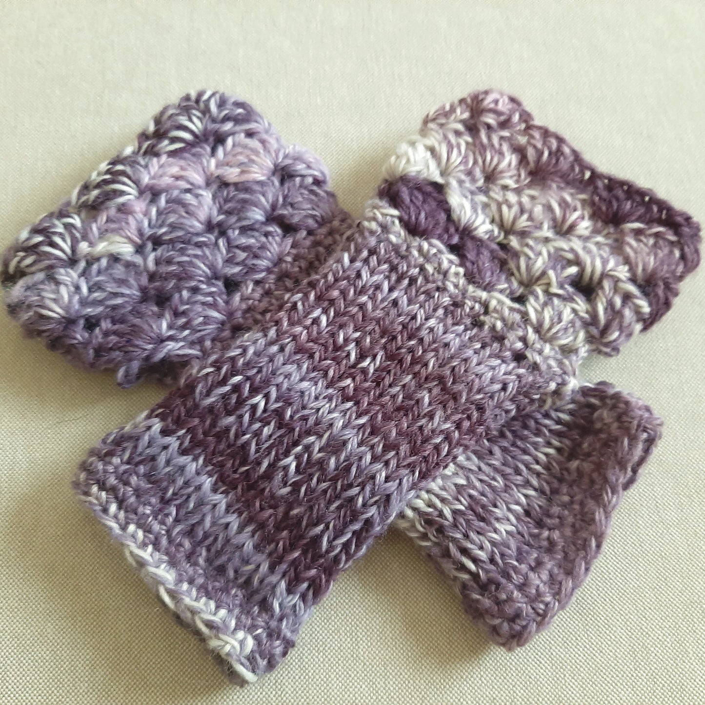 Handmade Fingerless Gloves Fans - Gradient Purple
