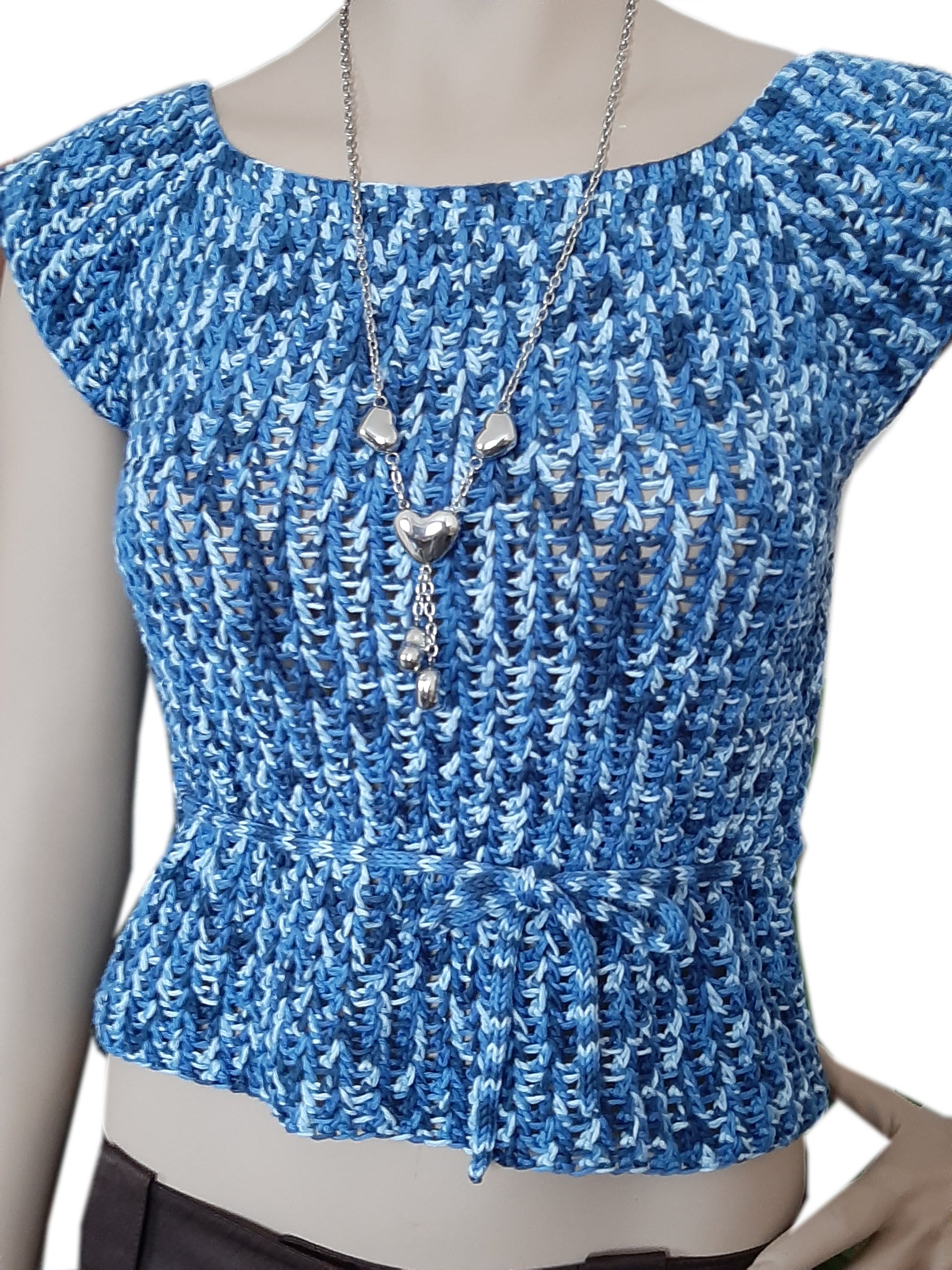 Top maglia uncinetto Blue Sky tg S con cintolina fatta a mano - Fairy Corner