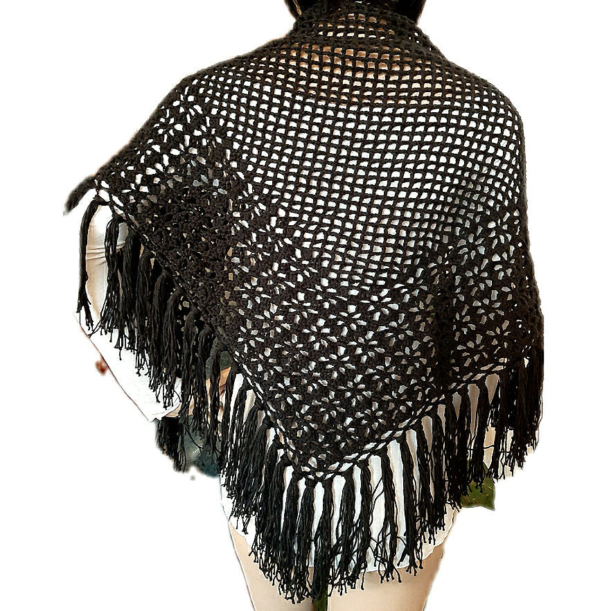 Cotton mesh shawl with black fringes