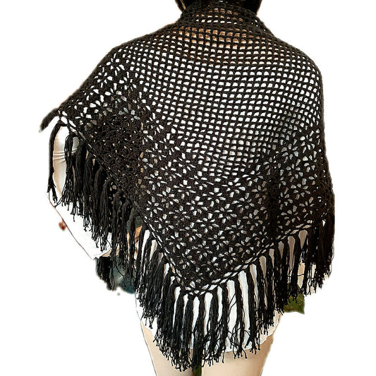 Cotton mesh shawl with black fringes